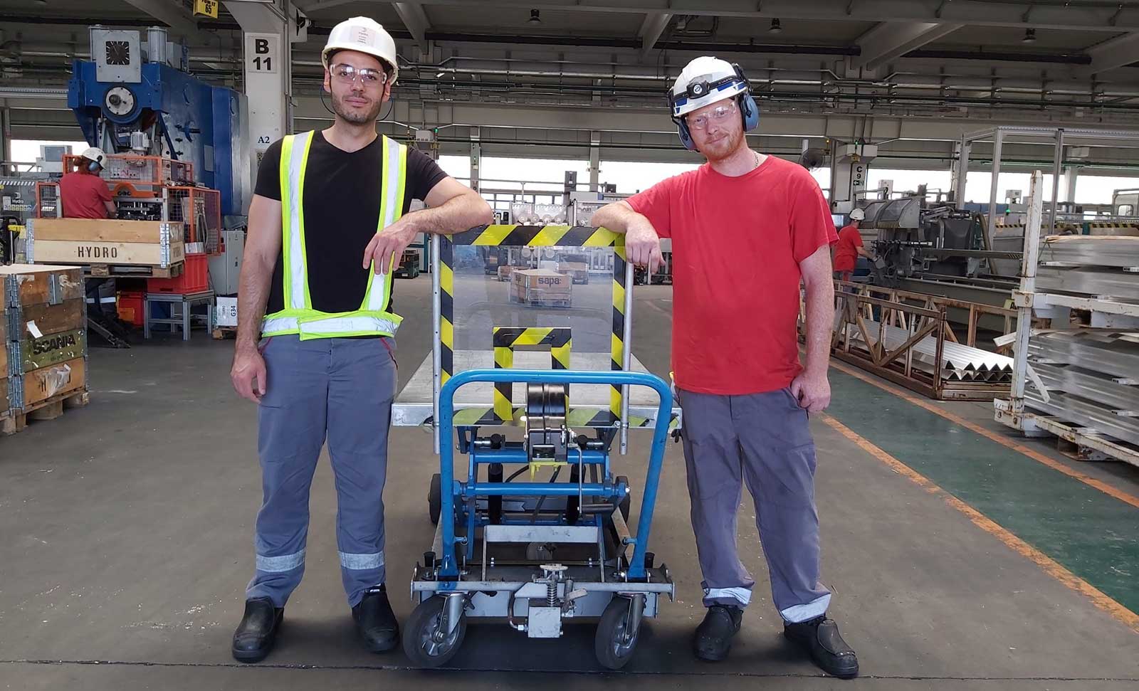 Two employees in Székesfehérvár